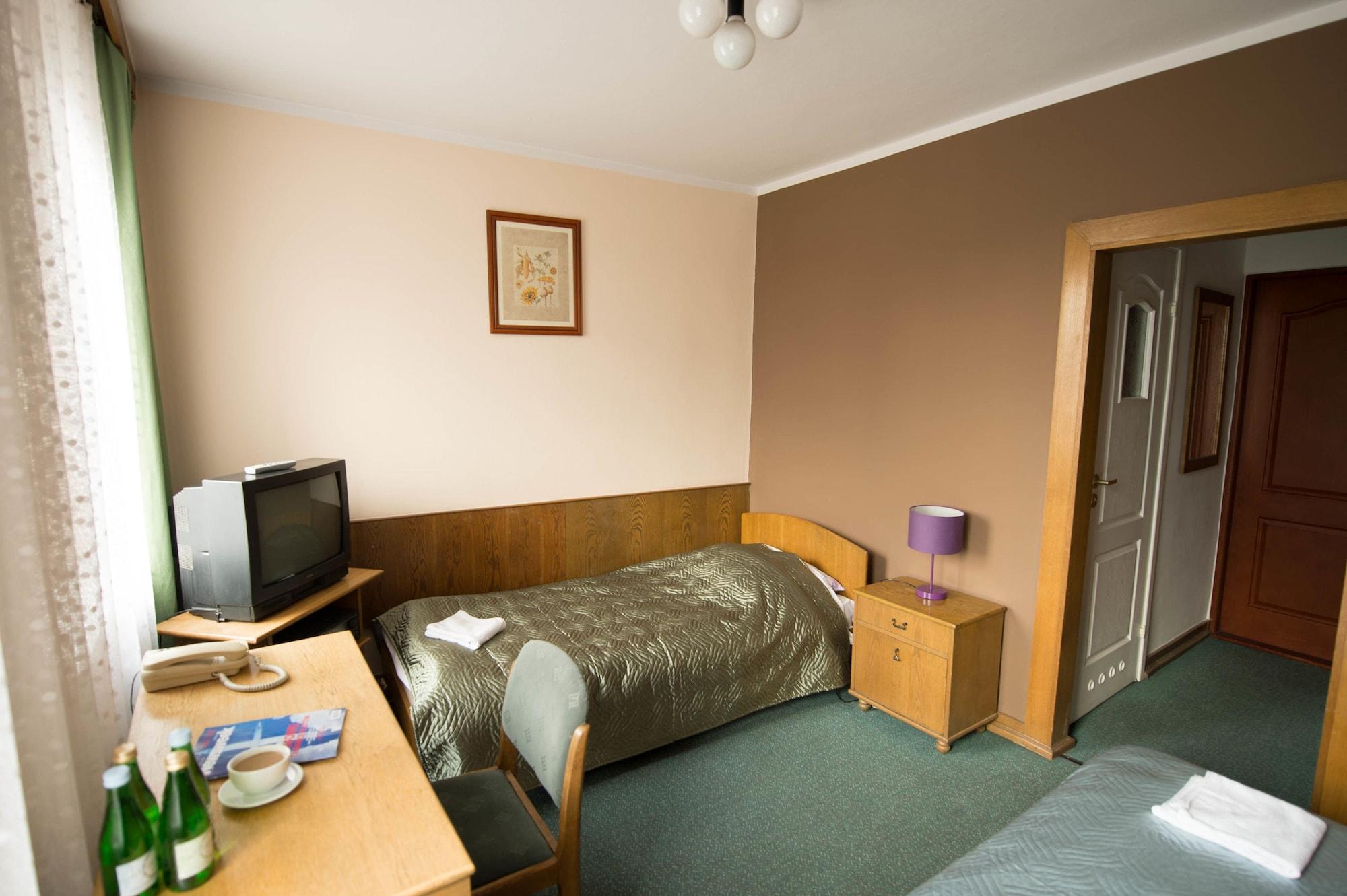 Lech Hotel 2*